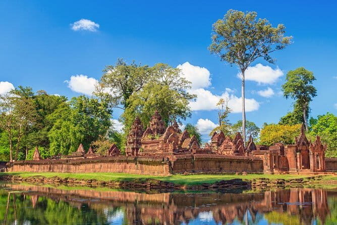 1 Day Beng Mealea ,Koh Ker Pyramid Temple and Peah Vihear Temple - Koh Ker Pyramid Temple: the “former capital” stop you don’t want to skip