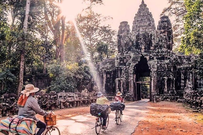 1-Day Uncover The Endless Treasure Of Angkor Tour with Sunset. - Angkor Thom walk: Victory Gate to Bayon with royal-city context