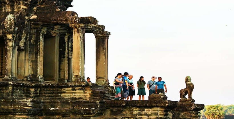 2-Day: Angkor Temple Treasures and Unique Floating Lifestyle - Key things I’d circle before you book