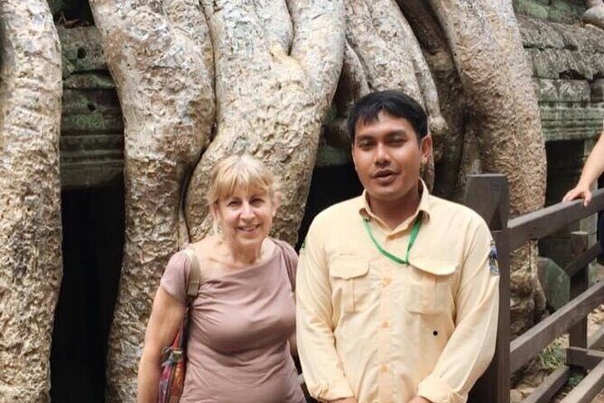 2-Day 'Angkor & Village' Tour - Banteay Samre and Pre Rup: temple-mountain variety in one sweep