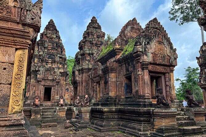 2-Day Angkor Wat and Banteay Srei with Countryside Exploration - Srah Srang breakfast stop: local food and a calmer start
