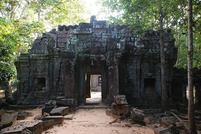 2-Day Angkor Wat & Tonle Sap Tour - Price and value: $250.26 per group, up to 3 people