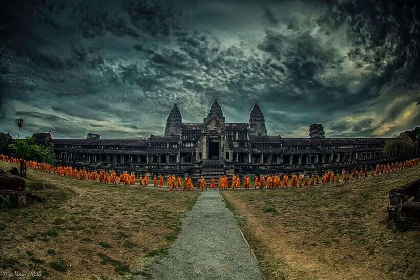 2-Day Angkor Wat With Small, Big Circuit & Banteay Srei Tour - Day 1: Angkor Wat first, Ta Prohm roots second, Angkor Thom at full intensity