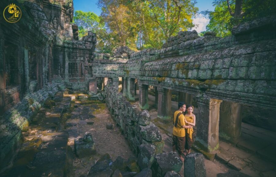 2-Day Angkor Wat With Small, Big Circuit & Banteay Srei Tour - Day 2 sunrise at Angkor Wat: why morning beats most timing