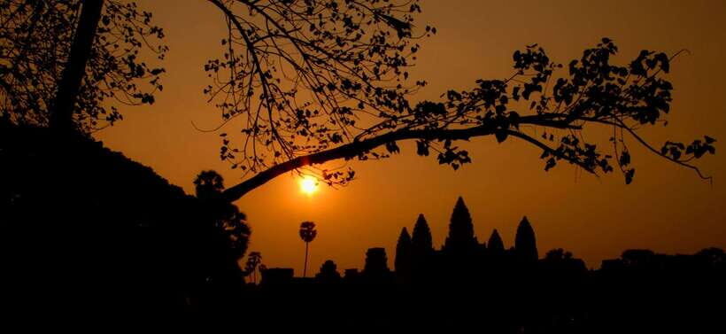 2-Day Angkor Wat With Small, Big Circuit & Banteay Srei Tour - Pickup, comfort stops, and why the guide matters more than you think