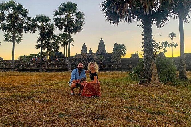 2-Day Treasure of Angkor& The Jungle plus Bantey Srey and Beng Mealea temple - Optional sunset choices: Bakheng mountain (Day 1) and Pre Rub (Day 2)