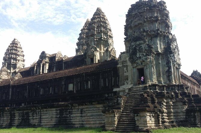 2 Days Angkor Wat Sunrise and Sunset Private Tour - Price and value math: $134 is only half the budget