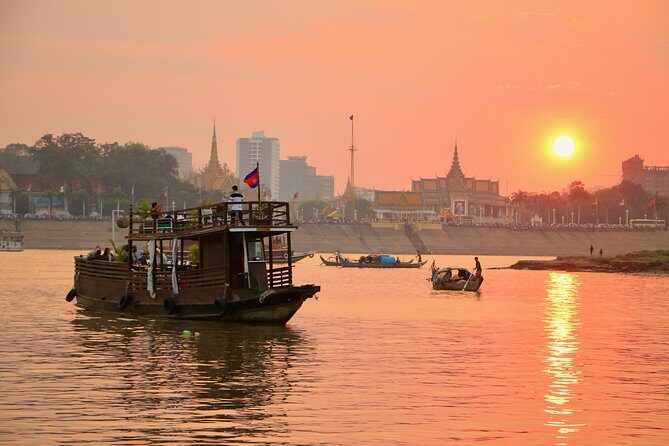 2hours Private Sunset Cruise with unlimited beer, soft drinks and Tour guide - The Guide and Skipper Dynamic (And Why Privacy Matters)
