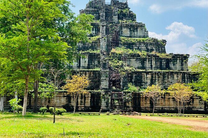 3-Day Adventure in Siem Reap: Discover the Heart Of Cambodia - Day 3: Kampong Phluk on Tonle Sap for a Different Kind of Cambodia