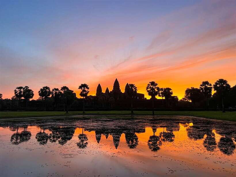 3-Day Angkor Wat Tour with Kulen Mountain & Floating Village - Day 1 Continued: Pre Rup, Ta Prohm, Bayon, and Angkor Thom’s Victory Gate