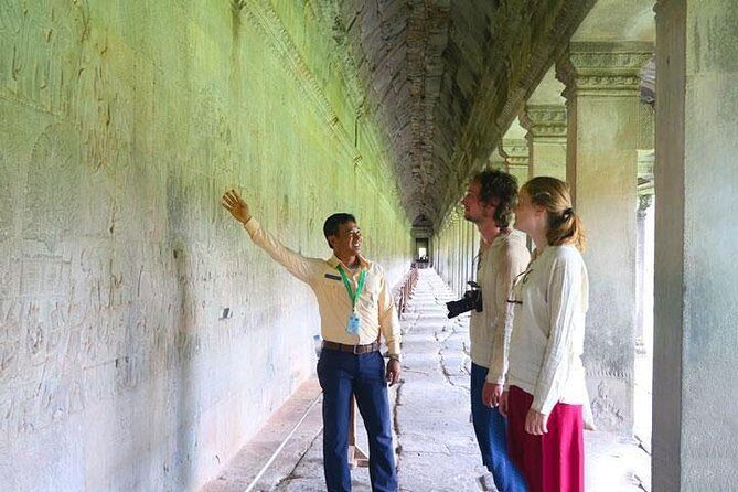 3-Day Private tour: Small tour, Outside tour, Grand tour with Sunrise - Day 1: Angkor Thom South Gate, Bayon Faces, and Phnom Bakheng light
