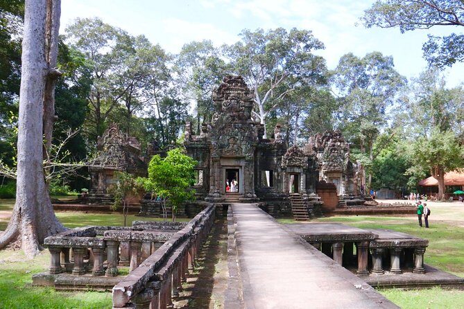 3-Day Tour of Siem Reap, Angkor Temples & Phnom Kulen Waterfall - Beng Mealea’s jungle feel and Tonle Sap’s water life