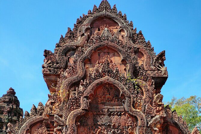3 Days Private Angkor Tours & Floating Village From Dawn To Dusk - Day 2: Preah Khan through Banteay Srei pink sandstone and quieter temple geometry