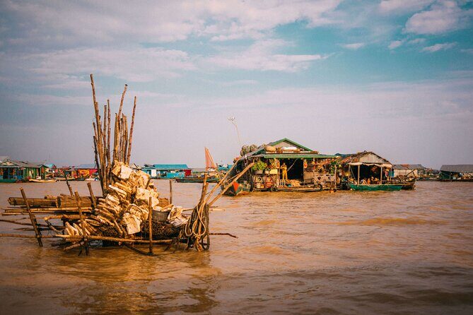 3-Hour Tour of Floating Village - Air-Conditioned Pickup, Lotus Fields, and the Road to Tonle Sap