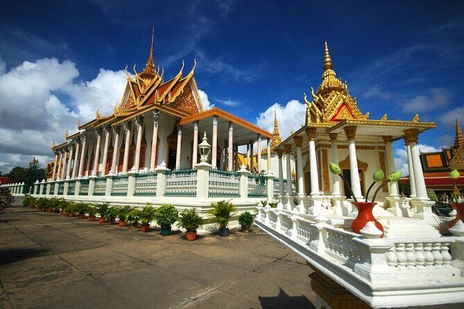 4 Hours Private Phnom Penh National Museum and Royal Palace Tour - Stop 1: Royal Palace in Phnom Penh—Silver Pagoda, Throne Room zones, and Khmer-French layers