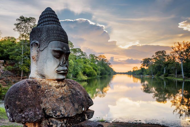7-must See Temples in Angkor Park (Private Guided Tour) - Srah Srang breakfast break: a smart pause before more stonework
