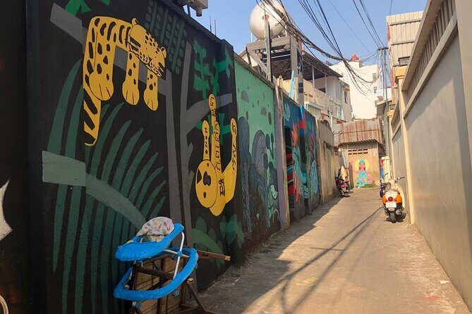 An Afternoon of Contemporary Art in Phnom Penh by Tuk Tuk - What Makes This Tour Worth Your Time (Beyond the Stops)