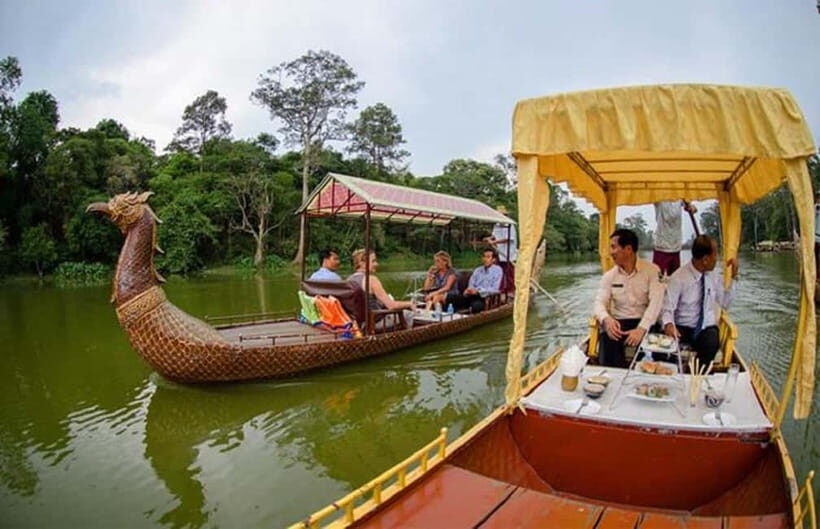 Angkor Bike tour & Gondola Sunset Boat - The break: cold water, fresh fruit, and a smarter pace