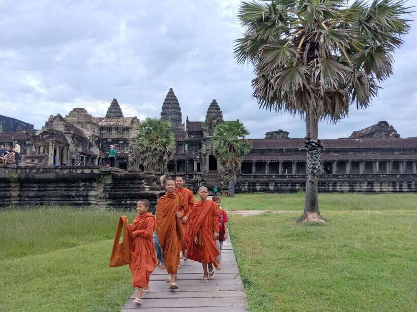 Angkor Cycling Tour - Angkor Wat Morning: Moats, Momentum, and a Real Temple Guide