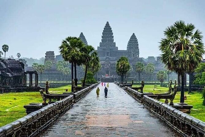 Angkor Full Day Tour All The Main Temples - Angkor Wat and Phnom Bakheng Sunset View: The Big Finish