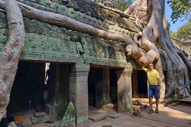 Angkor Temple Tour with Sunset - Small Group - Phnom Bakheng Sunset (2 Hours): The End You Planned For