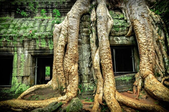 Angkor Wat 2 Days and a Half Temples & Tonle Sap-Small Group Tour - Guides and Small-Group Energy (Sak and Mao)