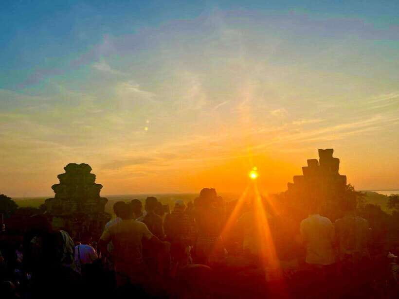 Angkor Wat, Angkor Thom, and Ta Prohm Day Trip with Sunset - Meet the guide: the real reason the temples feel understandable
