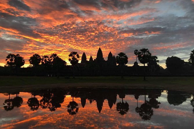 Angkor Wat & Banteay Srei 1-Day Tour - Key Things You’ll Notice on This Tour