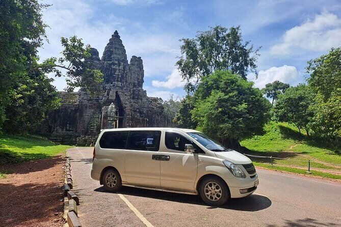 Angkor Wat Guided Tour - Phnom Bakheng and the viewpoint energy