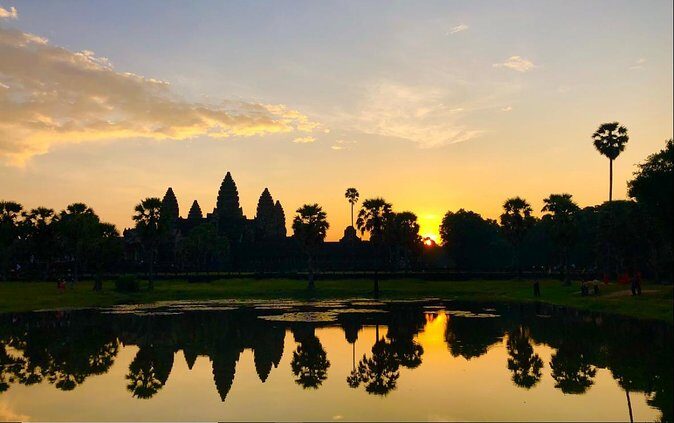 Angkor Wat Highlights and Sunrise Guided Tour from Siem Reap - The Pace, the Group Size, and Why It Feels Like More Than a Checklist