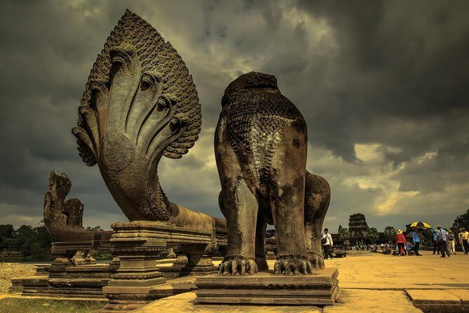 Angkor Wat Private Day Tour - Banteay Kdei for variety (and a different vibe)