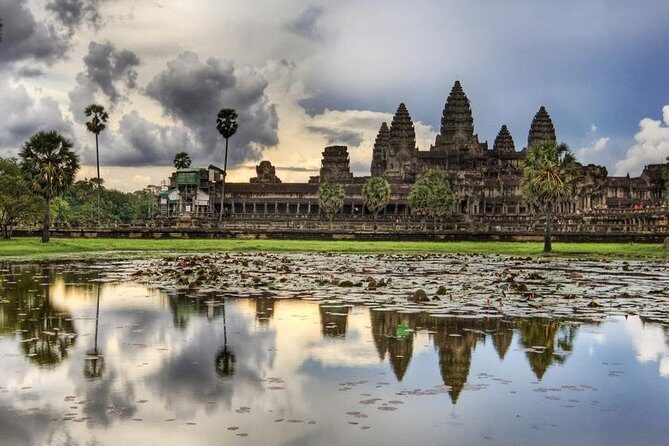 Angkor Wat Private Day Tour - Pickup, your own vehicle, and how the day stays organized