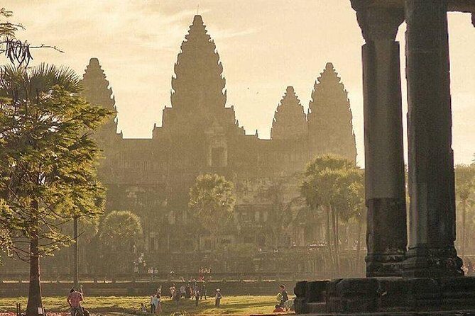 Angkor Wat Small-Group Sunrise Tour from Siem Reap - Stop 5: Ta Prohm (about 1 hour) and the ruins with room to breathe