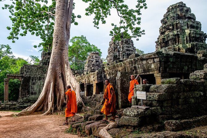 Angkor Wat Small Group Tour Inclusive lunch - Why the guide matters: what Ben and Son-style explanations do best