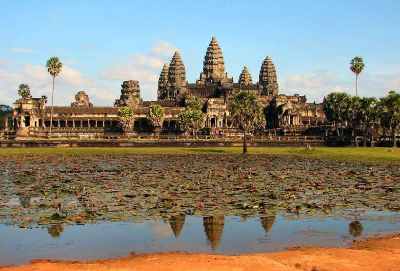 Angkor Wat: Small-Group Tour with Balloon Ride and Lunch - Ta Prohm and the tree-root effect