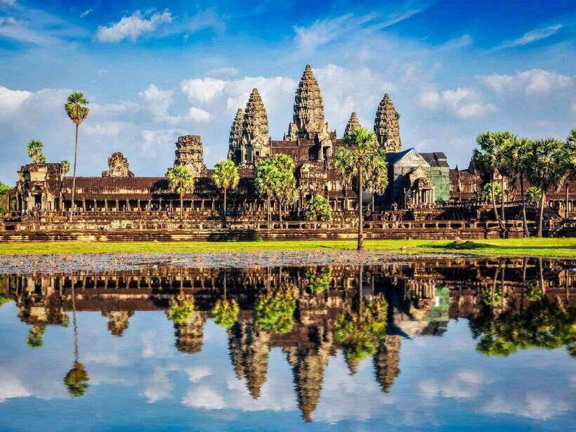 Angkor Wat Small Tour With Private Tuk Tuk - Key things that make this tour worth a look
