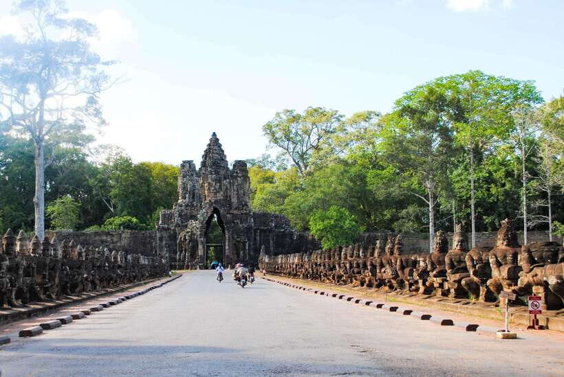 Angkor Wat Small Tour With Private Tuk Tuk - Should You Book This Angkor Wat Small Tour With Private Tuk Tuk?