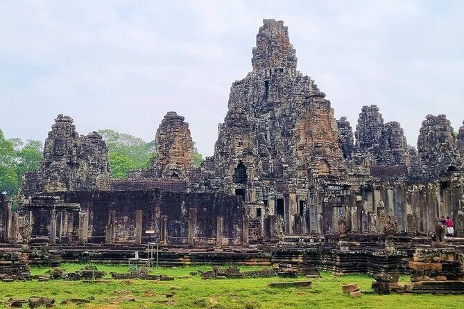 Angkor Wat Sunrise & All Highlight Angkor Temple Private Day Tour - Phimeanakas and Baphuon: Where the Details Get Real