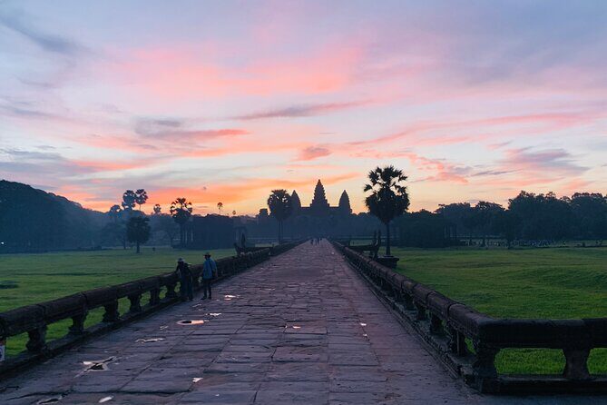 Angkor Wat Sunrise and Angkor Thom Sunset Tour - The timing plan: sunrise, a hotel reset, then sunset