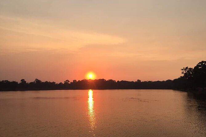 Angkor Wat Sunrise and Tonle Sap Cruise Sunset Tour - Should You Book It?