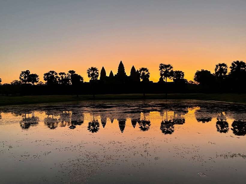 Angkor Wat Sunrise, Banteay Srei, Bayon & Ta Prohm Temple - Key highlights at a glance