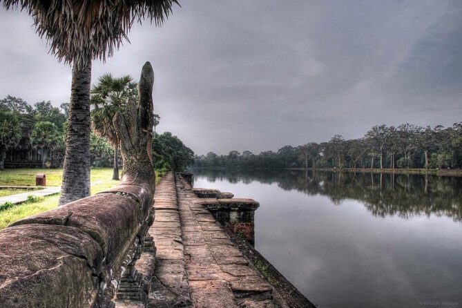 Angkor Wat Sunrise Experience – Ultimate 1-Day Guided Temple Tour - Pickup, Tickets, and the First Big Moment at Angkor Wat
