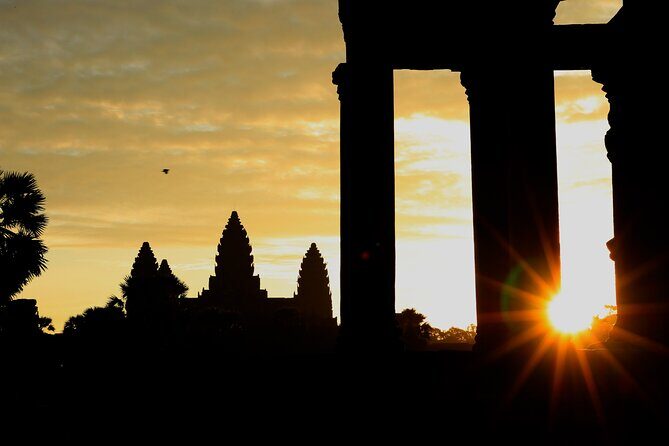 Angkor Wat Sunrise Private Full Day Tour - Breakfast at Srah Srang: keep the morning fuel simple