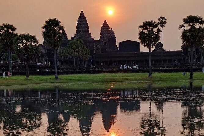 Angkor Wat Sunrise Tour - Angkor Wat at First Light: Views, Timing, and What to Notice
