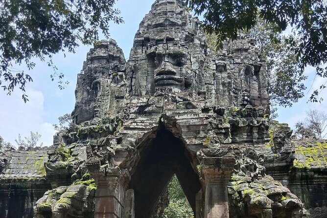 Angkor Wat Sunrise Tours to Bayon and Ta Prohm Temple - Comfort You Can Actually Use: AC Ride, Cold Towels, and Water