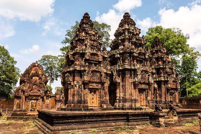 Angkor Wat, Ta Promh, Banteay Srei, Bayon temples Private Tour - Banteay Srei: the pink sandstone temple that feels delicate