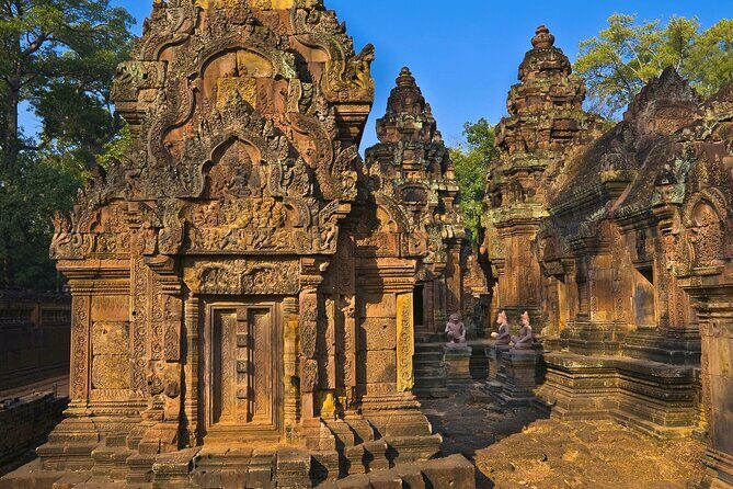 Angkor Wat, Ta Promh, Banteay Srei, Bayon temples Private Tour - Victory Gate and Bayon: the Angkor Thom faces