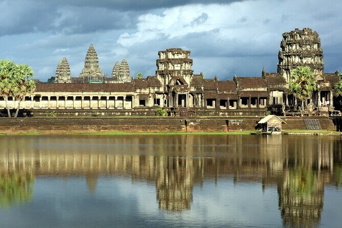 Angkor Wat Temples & Kulen Elephant Forest Day Tour - Lunch before the elephant day: the value of timing