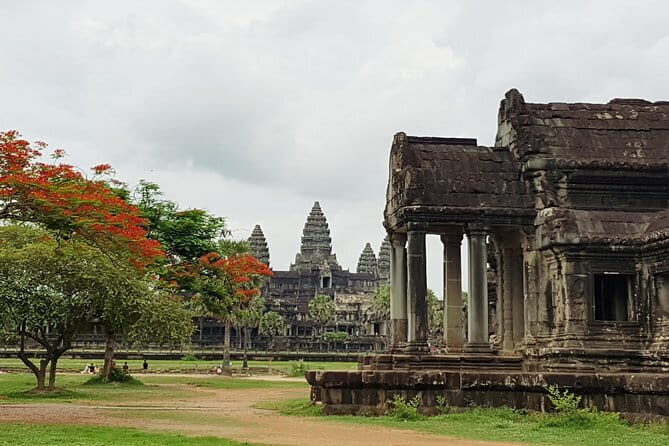 Angkor Wat Tour with Sun Rise Small Group Day Tour - Ta Prohm: The Tree-Tangled Ruins That Always Look Like a Movie Set