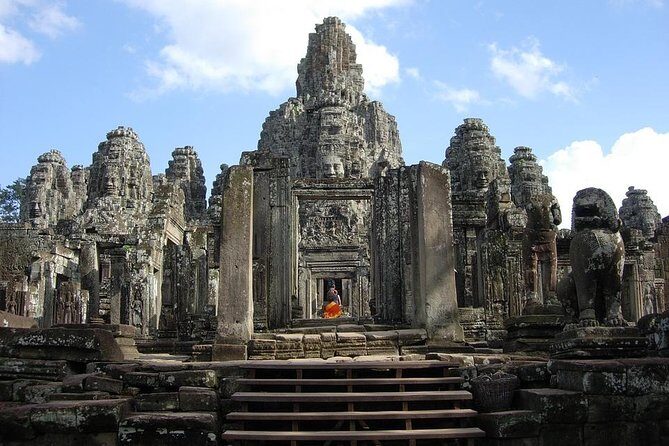 Angkor’s Finest Examples in Brief - Angkor Wat: west-facing symmetry and the sunset plan